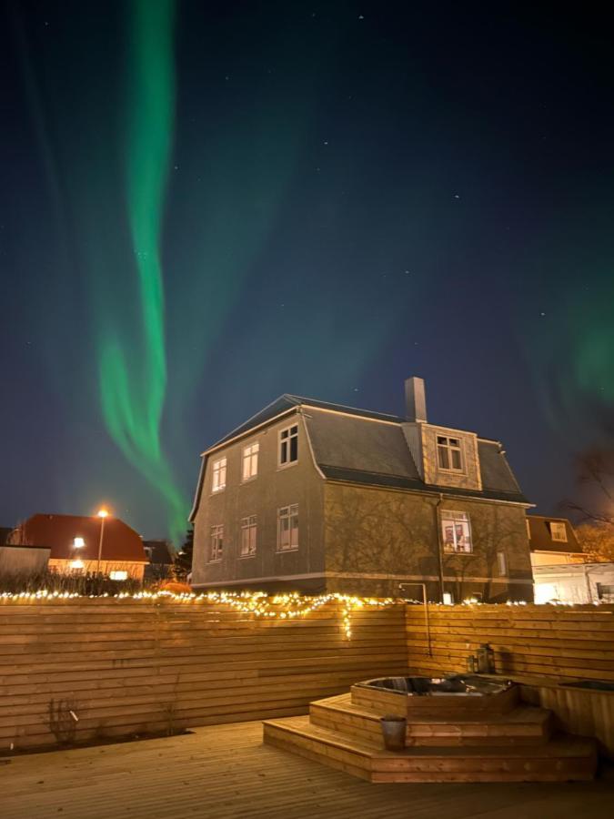Lovely Studio Apartment With Hot Tub Reykjavík Eksteriør bilde